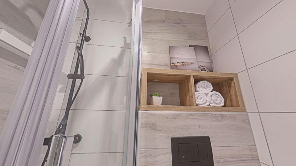 Meszes Apartman Калоча Екстериор снимка