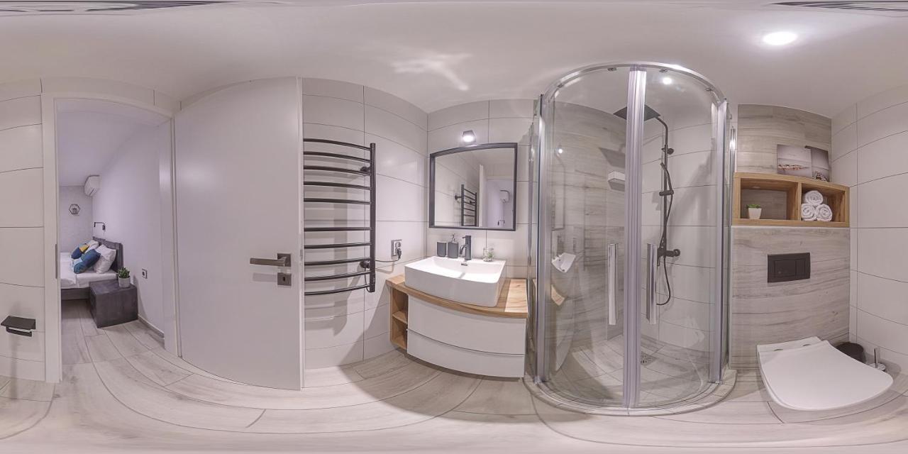 Meszes Apartman Калоча Екстериор снимка